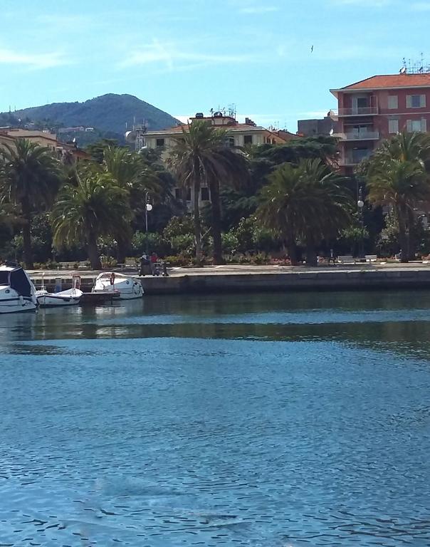Apartamento Downtown Srl - Waterfront Cinque Terre La Spezia Exterior foto